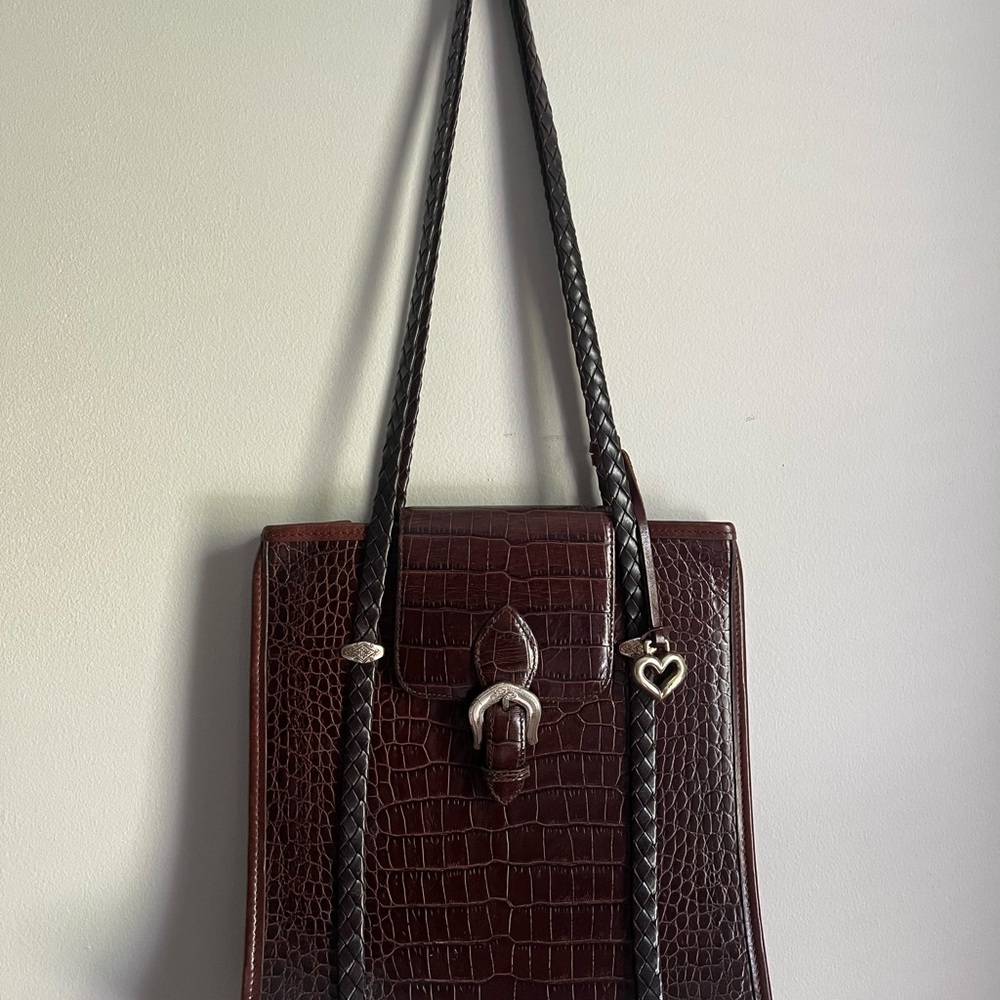 Elegant Brown Crocodile-Embossed Women's Bag